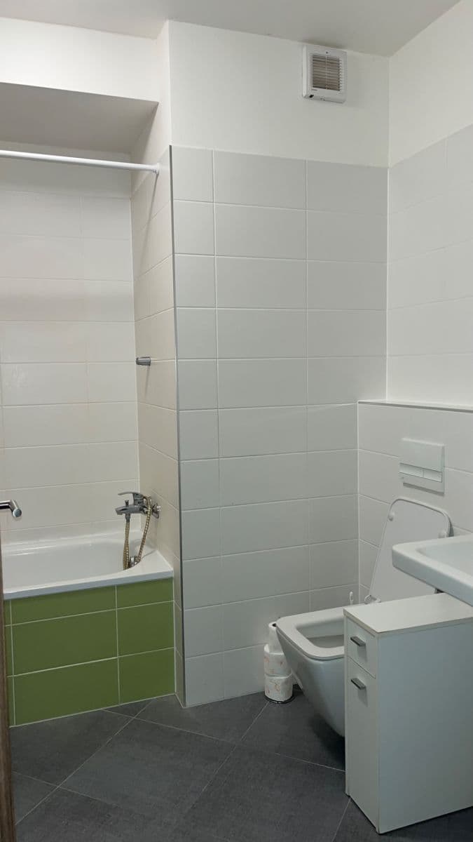 Pronájem bytu 1+kk 33 m², Makedonská, Praha, Praha Pronájem bytu 1+kk 33 m², Makedonská, Praha, Praha