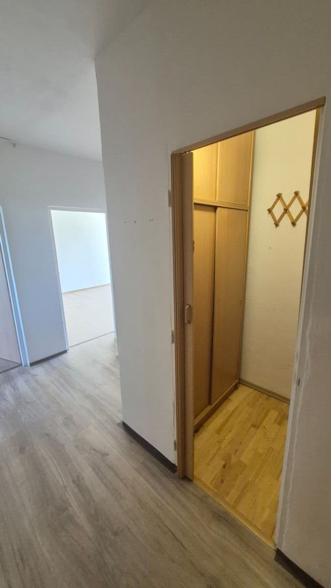 Pronájem bytu 2+1 63 m², Gagarinova, Liberec, Liberecký kraj Pronájem bytu 2+1 63 m², Gagarinova, Liberec, Liberecký kraj