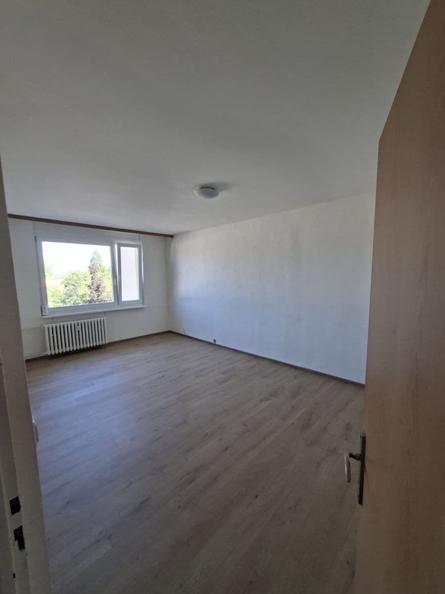Pronájem bytu 2+1 63 m², Gagarinova, Liberec, Liberecký kraj Pronájem bytu 2+1 63 m², Gagarinova, Liberec, Liberecký kraj