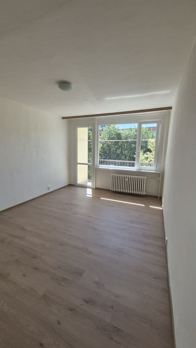 Pronájem bytu 2+1 63 m², Gagarinova, Liberec, Liberecký kraj Pronájem bytu 2+1 63 m², Gagarinova, Liberec, Liberecký kraj