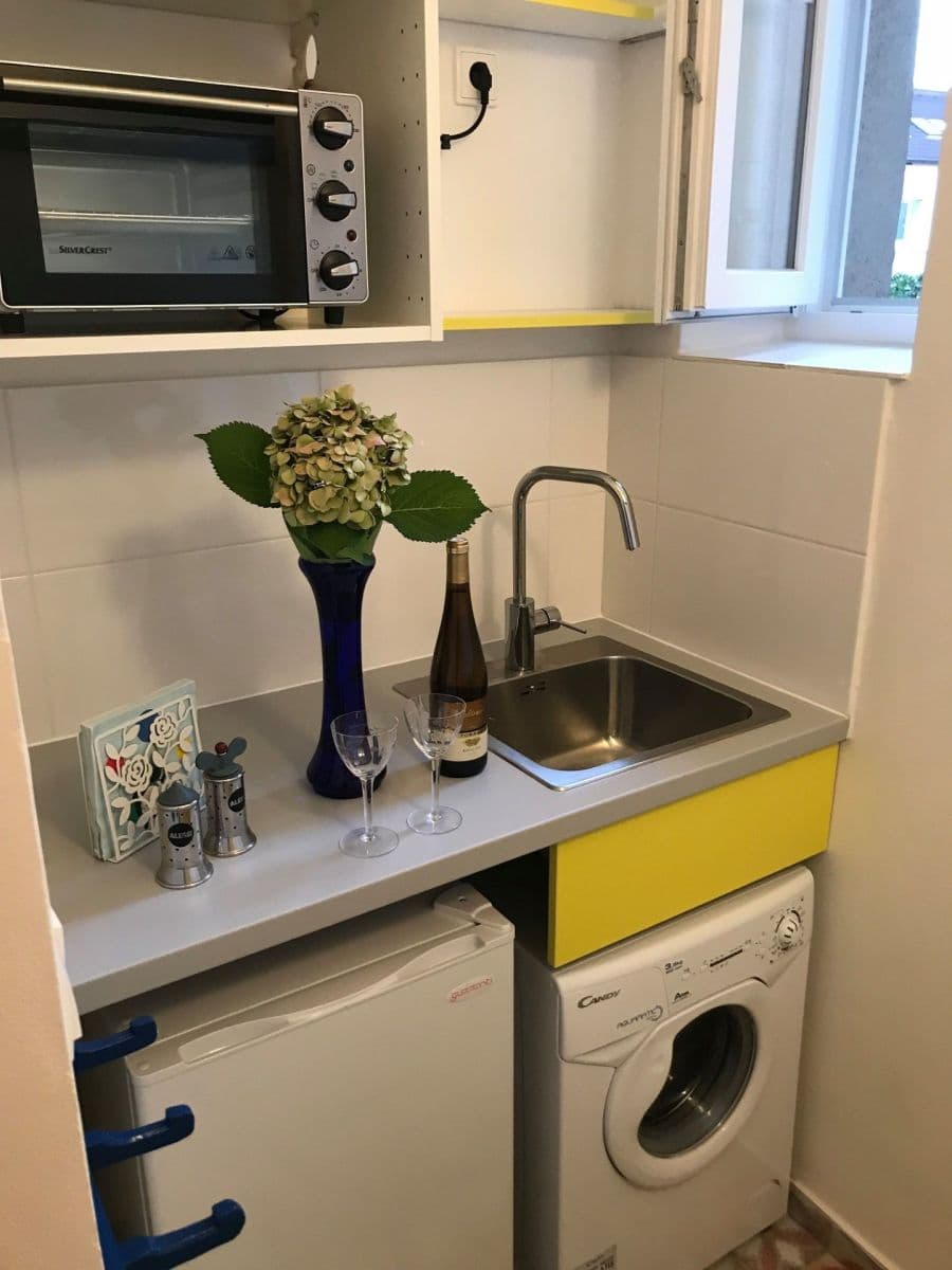 Pronájem bytu 1+kk 18 m², Sarajevská, Praha, Praha Pronájem bytu 1+kk 18 m², Sarajevská, Praha, Praha