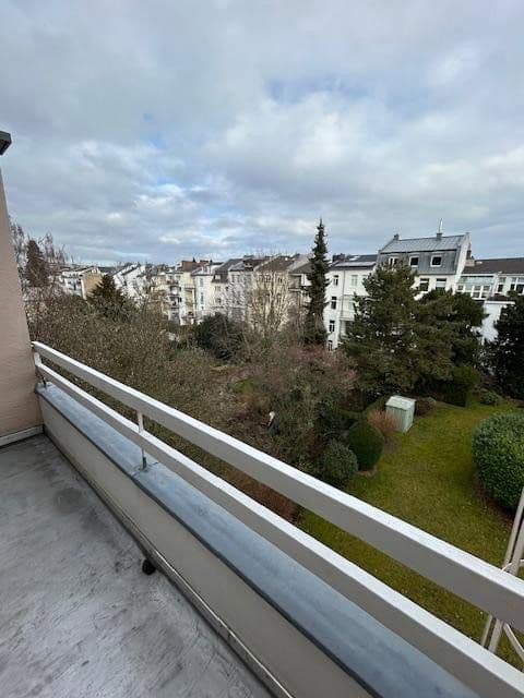 Prodej bytu 1+1 34 m², Bonn, Severní Porýní-Vestfálsko Prodej bytu 1+1 34 m², Bonn, Severní Porýní-Vestfálsko