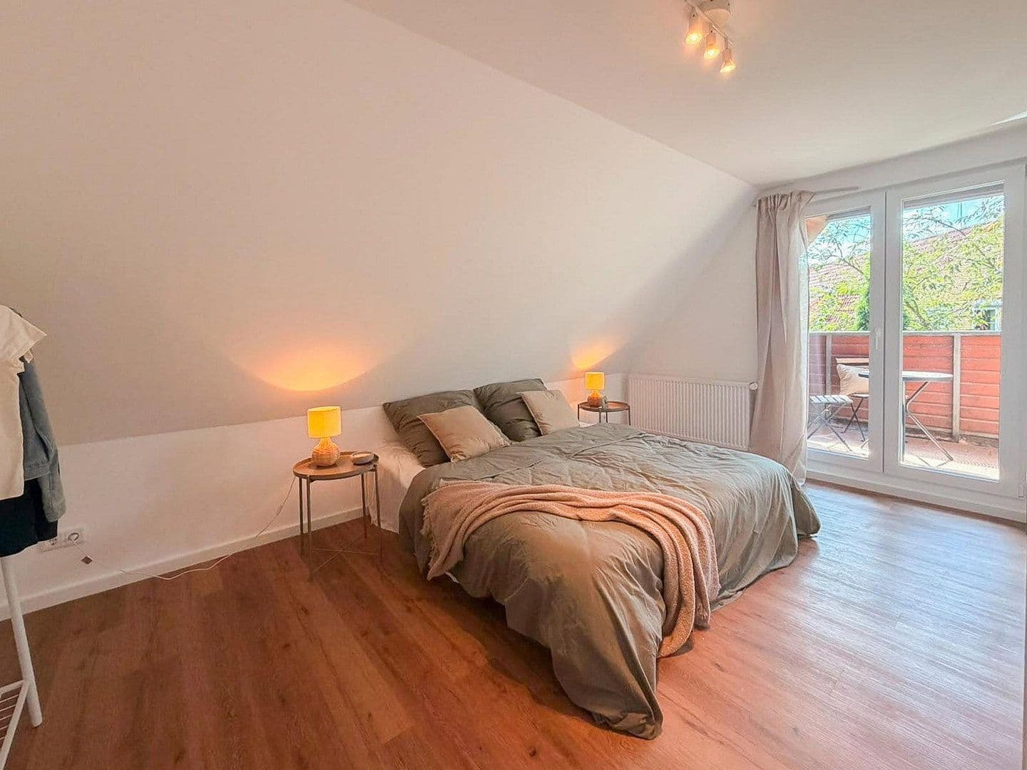 Prodej domu 111 m², pozemek 351 m², Schloßstraße 9a, Bargteheide, Šlesvicko-Holštýnsko Prodej domu 111 m², pozemek 351 m², Schloßstraße 9a, Bargteheide, Šlesvicko-Holštýnsko