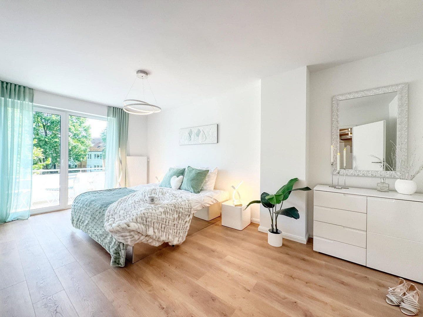 Prodej domu 145 m², pozemek 144 m², Hamburg, Hamburg Prodej domu 145 m², pozemek 144 m², Hamburg, Hamburg