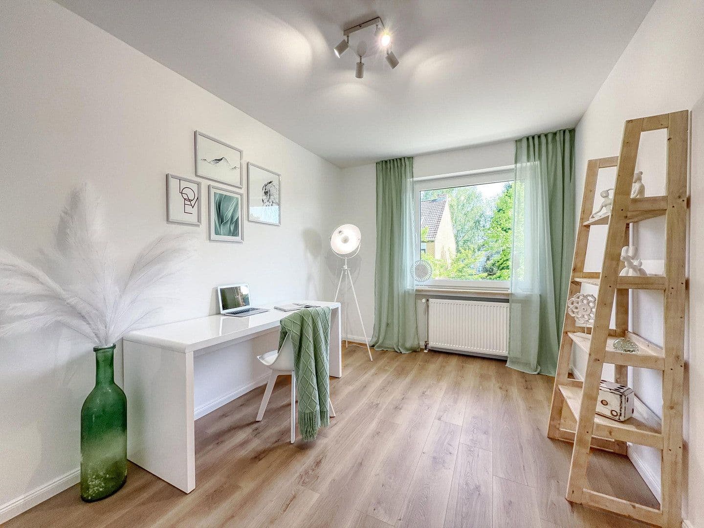 Prodej domu 145 m², pozemek 144 m², Hamburg, Hamburg Prodej domu 145 m², pozemek 144 m², Hamburg, Hamburg