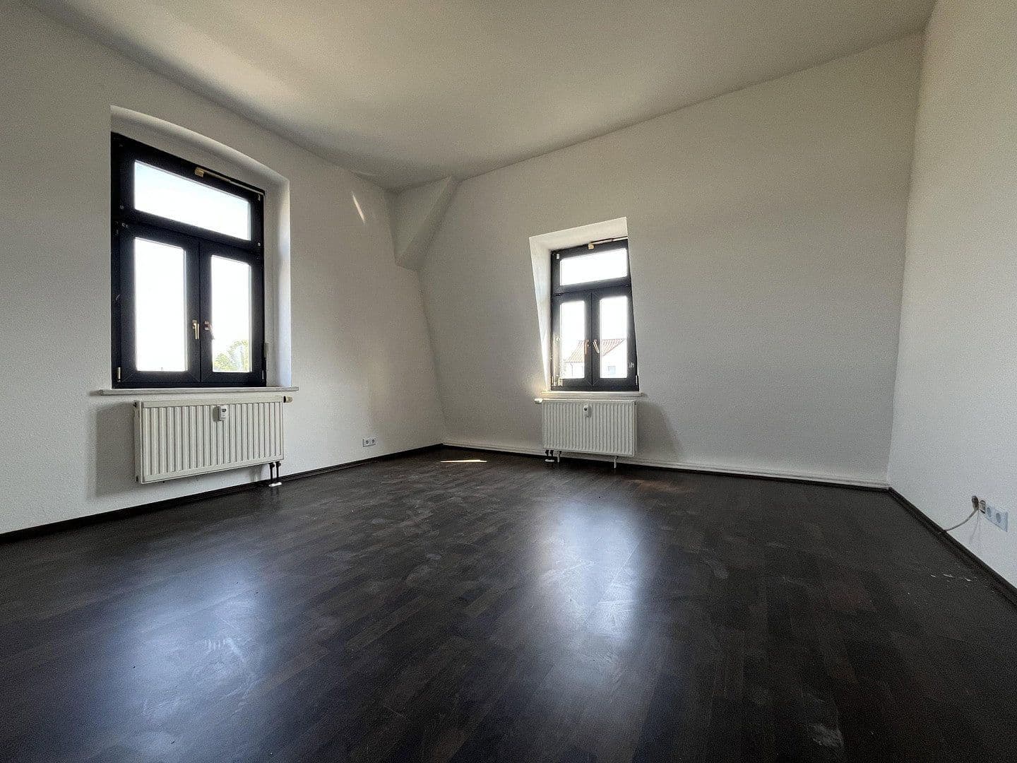 Prodej domu 446 m², Brehnaer Straße 6, Bitterfeld-Wolfen, Sasko-Anhaltsko Prodej domu 446 m², Brehnaer Straße 6, Bitterfeld-Wolfen, Sasko-Anhaltsko