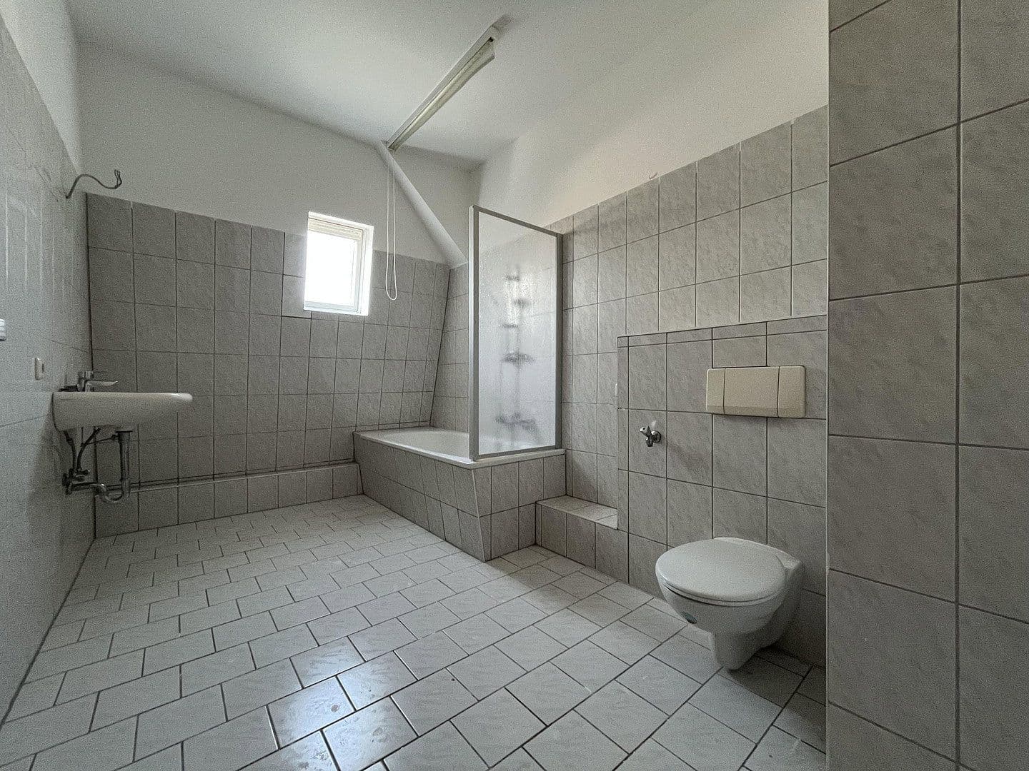 Prodej domu 446 m², Brehnaer Straße 6, Bitterfeld-Wolfen, Sasko-Anhaltsko Prodej domu 446 m², Brehnaer Straße 6, Bitterfeld-Wolfen, Sasko-Anhaltsko