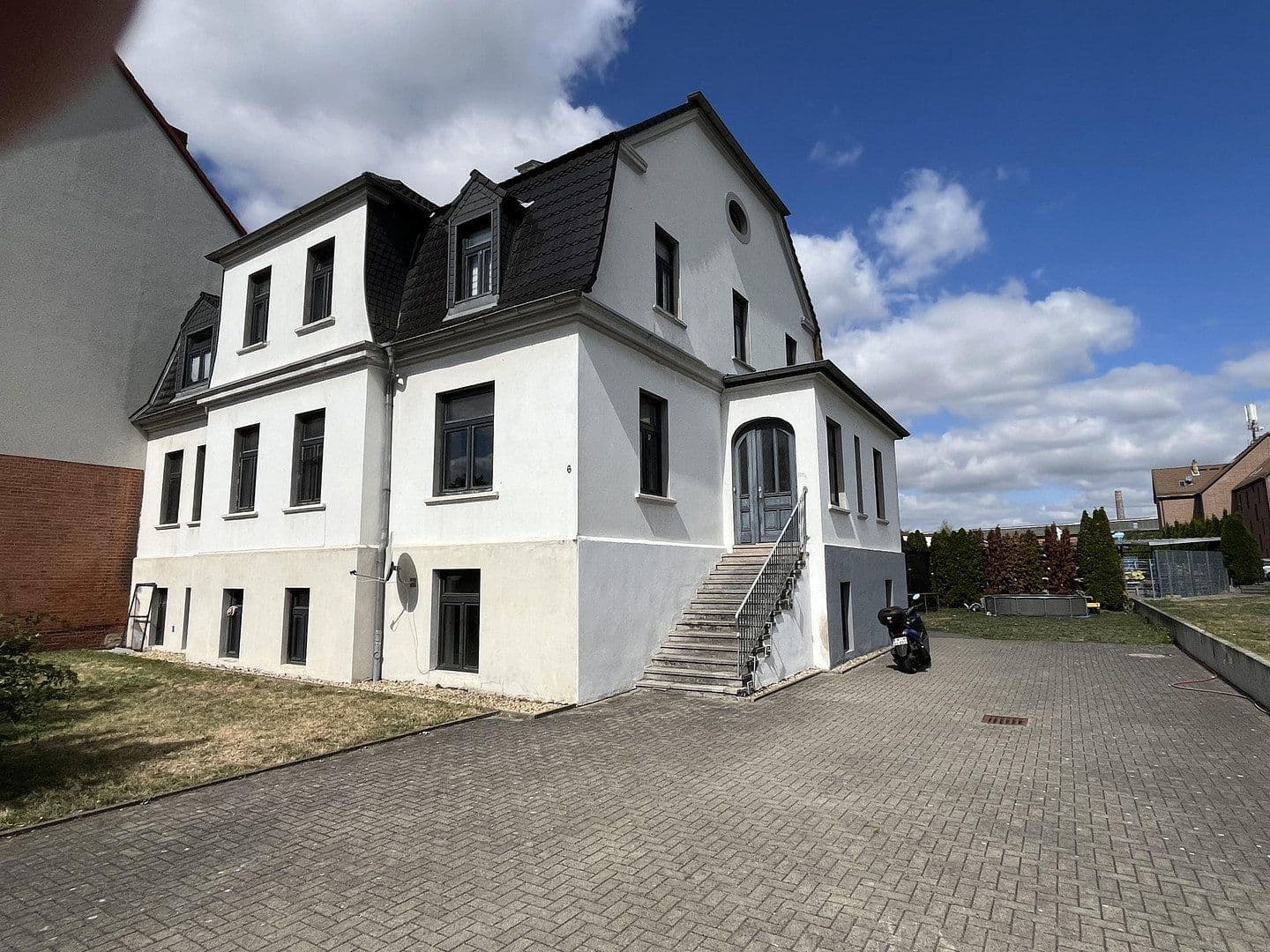 Prodej domu 446 m², Brehnaer Straße 6, Bitterfeld-Wolfen, Sasko-Anhaltsko Prodej domu 446 m², Brehnaer Straße 6, Bitterfeld-Wolfen, Sasko-Anhaltsko