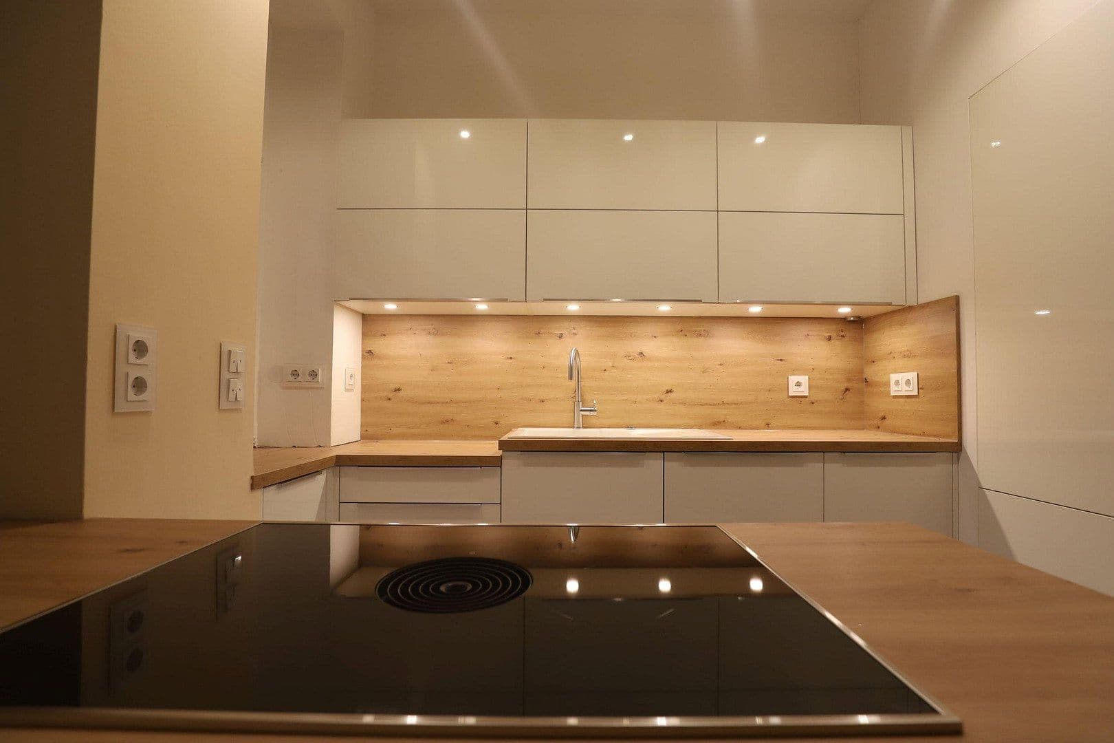 Pronájem bytu 4+1 118 m², Julius-Leber-Straße 10, Hanau, Hessen Pronájem bytu 4+1 118 m², Julius-Leber-Straße 10, Hanau, Hessen