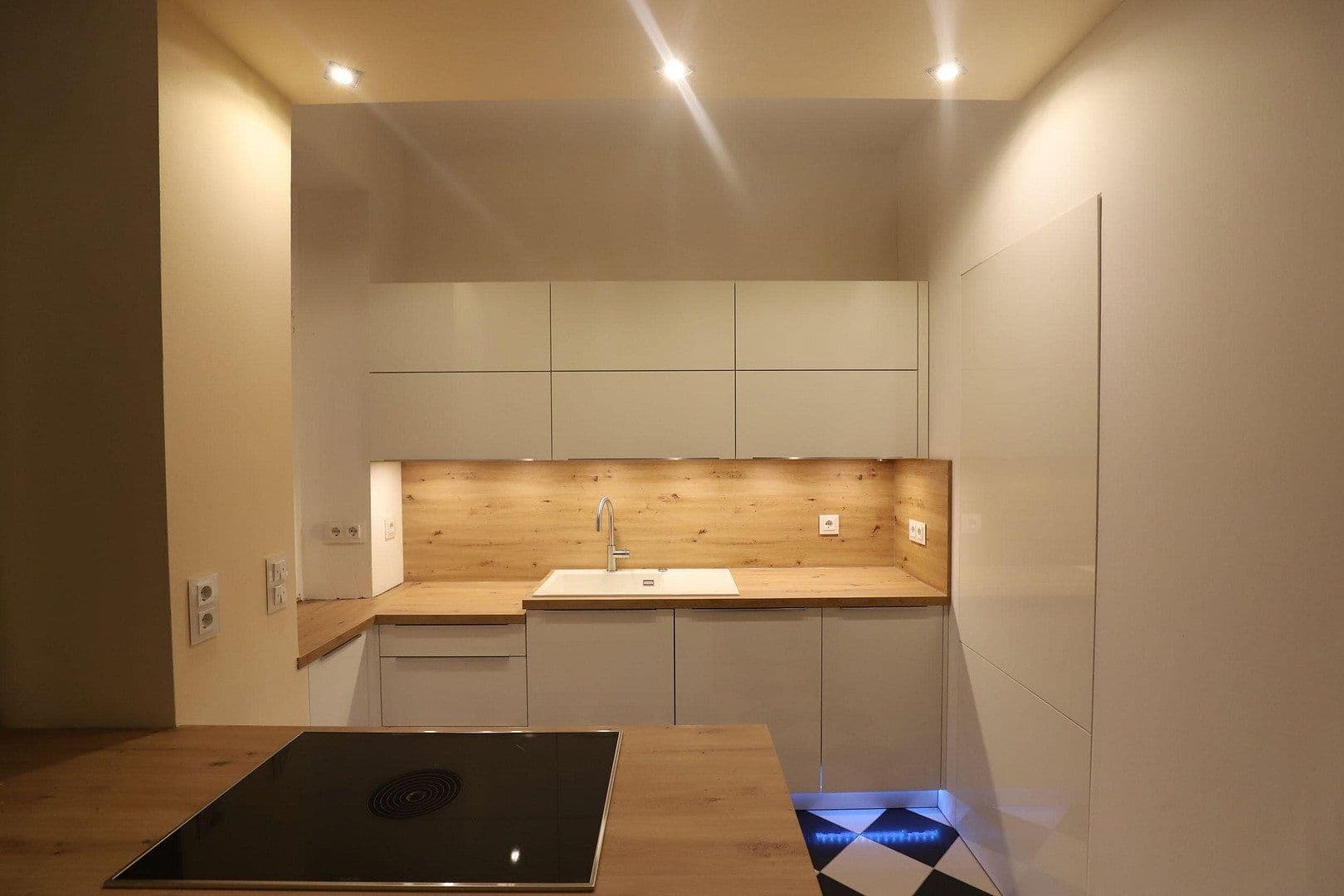 Pronájem bytu 4+1 118 m², Julius-Leber-Straße 10, Hanau, Hessen Pronájem bytu 4+1 118 m², Julius-Leber-Straße 10, Hanau, Hessen