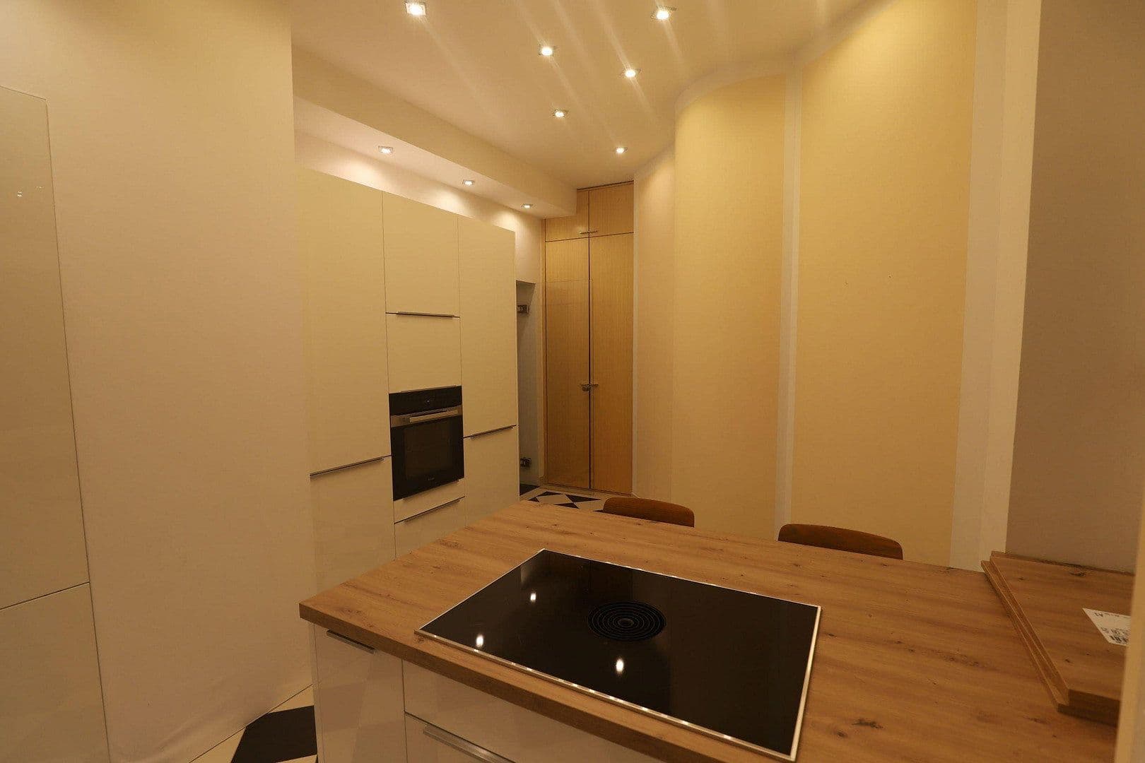 Pronájem bytu 4+1 118 m², Julius-Leber-Straße 10, Hanau, Hessen Pronájem bytu 4+1 118 m², Julius-Leber-Straße 10, Hanau, Hessen