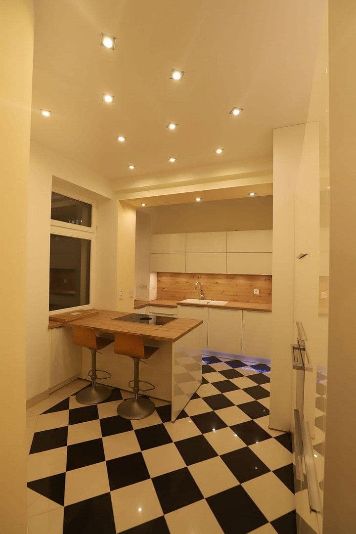 Pronájem bytu 4+1 118 m², Julius-Leber-Straße 10, Hanau, Hessen Pronájem bytu 4+1 118 m², Julius-Leber-Straße 10, Hanau, Hessen
