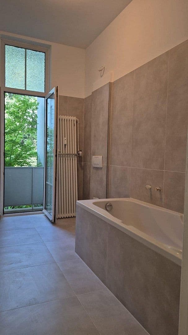 Prodej bytu 6+1 162 m², Slevogtstraße 1, Bremen, Bremen Prodej bytu 6+1 162 m², Slevogtstraße 1, Bremen, Bremen