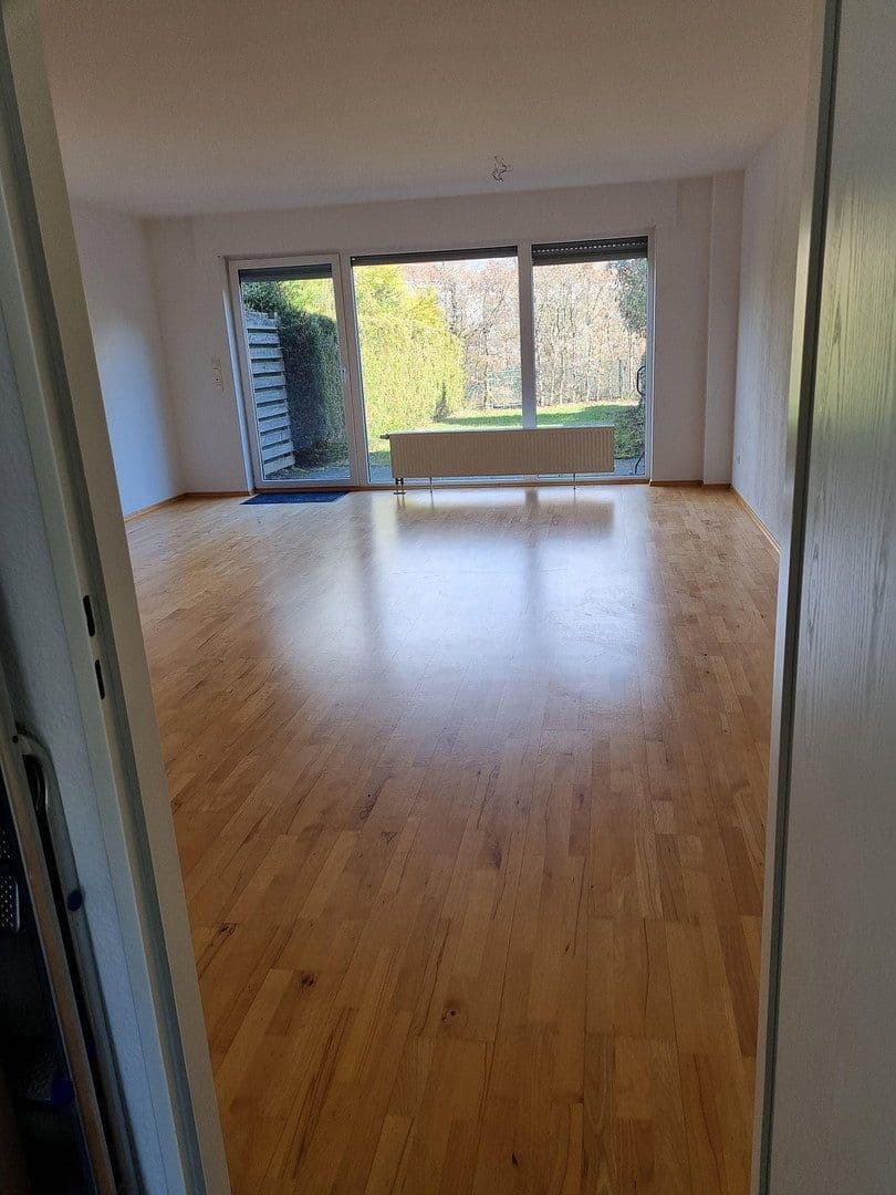 Pronájem domu 142 m², pozemek 181 m², Hans-Vilz-Weg 5, Düsseldorf-Wittlaer, Severní Porýní-Vestfálsko Pronájem domu 142 m², pozemek 181 m², Hans-Vilz-Weg 5, Düsseldorf-Wittlaer, Severní Porýní-Vestfálsko