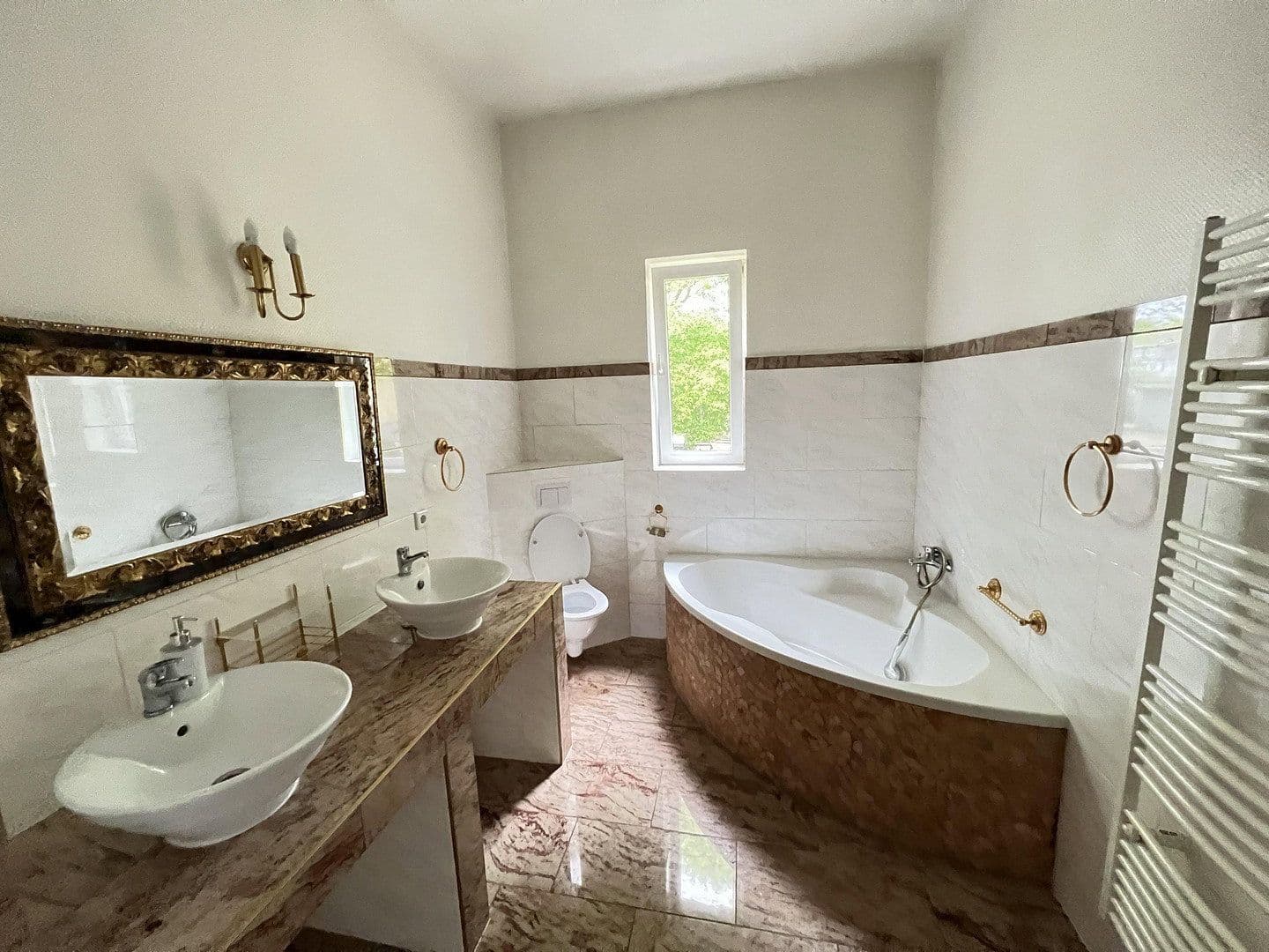 Pronájem bytu 1+kk 92 m², Viktor-Reuter-Str. 53, Herne, Severní Porýní-Vestfálsko Pronájem bytu 1+kk 92 m², Viktor-Reuter-Str. 53, Herne, Severní Porýní-Vestfálsko