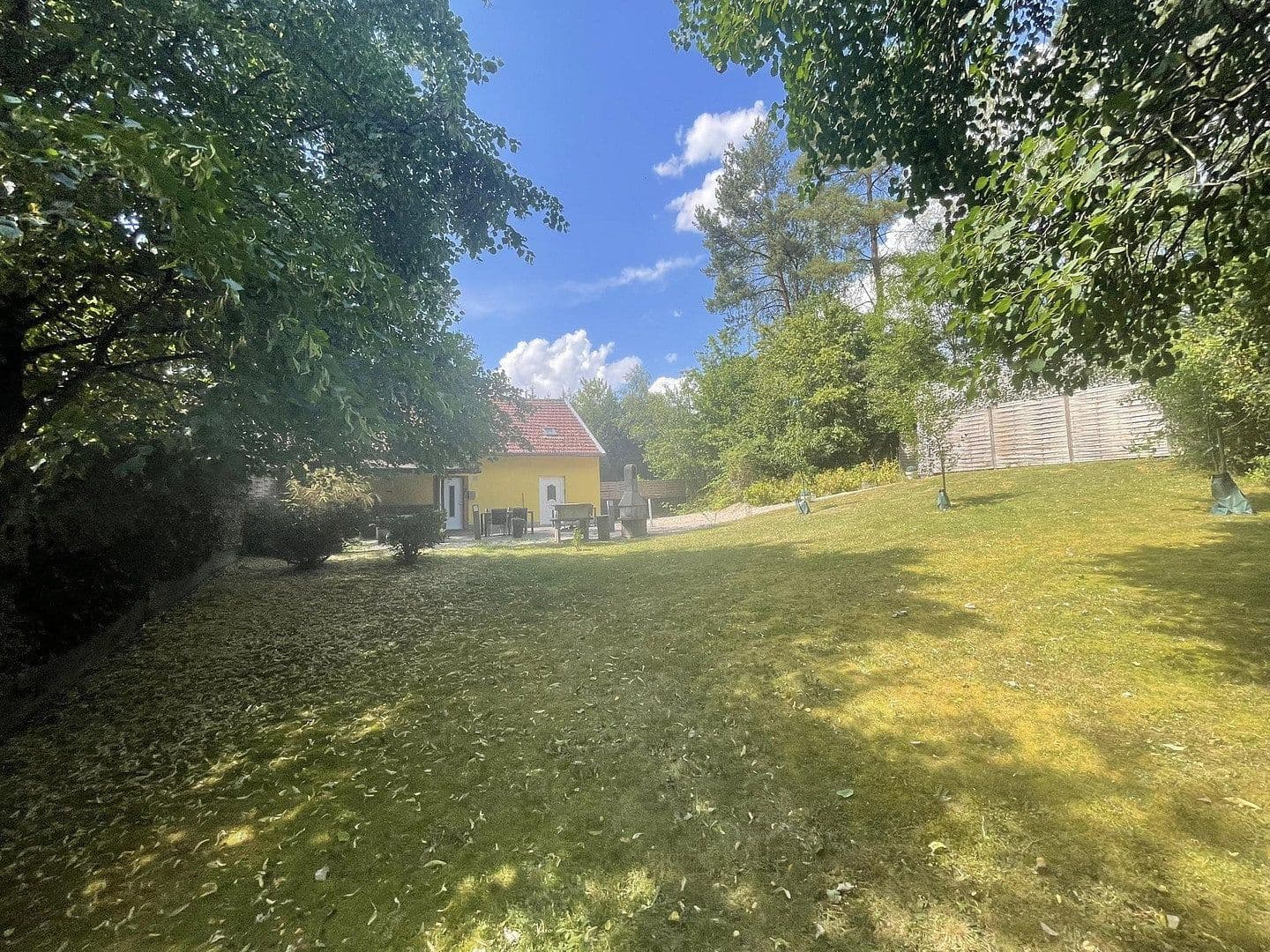 Prodej domu 201 m², pozemek 3.251 m², Kopp, Porýní-Falc Prodej domu 201 m², pozemek 3.251 m², Kopp, Porýní-Falc