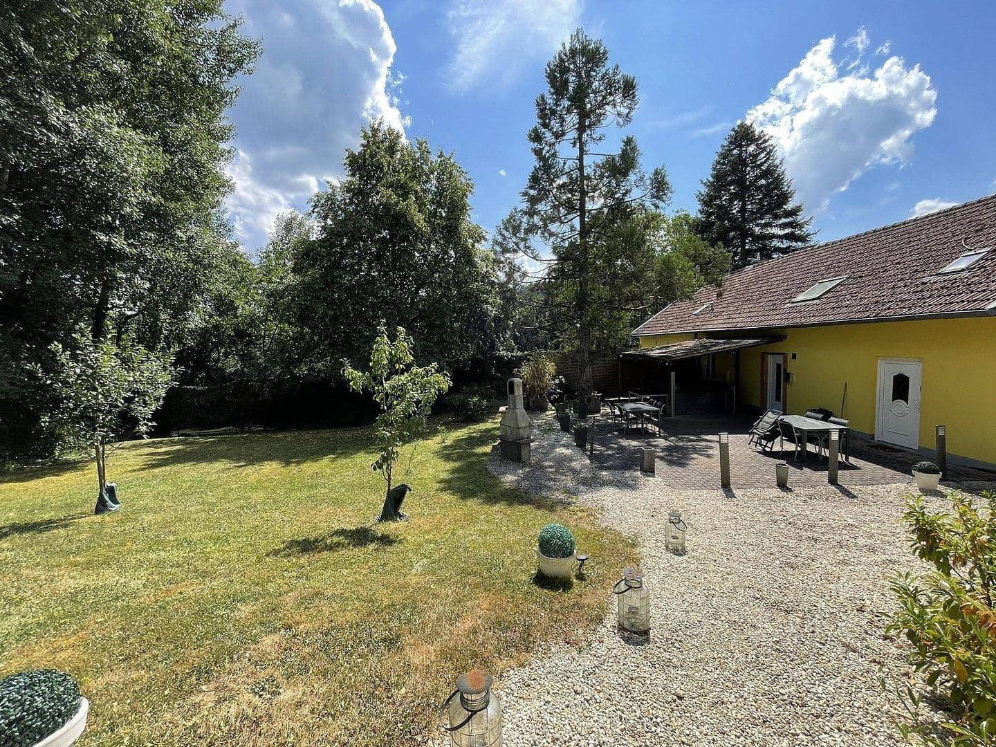 Prodej domu 201 m², pozemek 3.251 m², Kopp, Porýní-Falc Prodej domu 201 m², pozemek 3.251 m², Kopp, Porýní-Falc