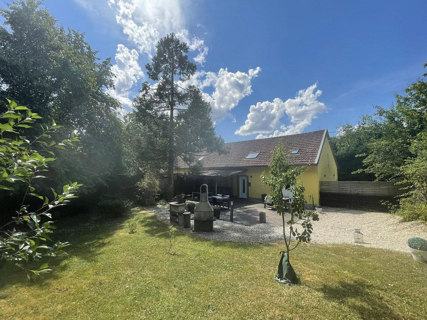 Prodej domu 201 m², pozemek 3.251 m², Kopp, Porýní-Falc Prodej domu 201 m², pozemek 3.251 m², Kopp, Porýní-Falc