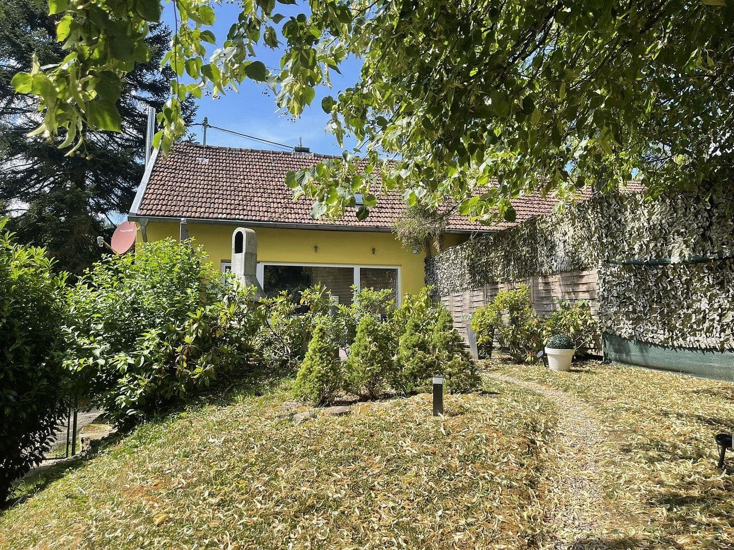 Prodej domu 201 m², pozemek 3.251 m², Kopp, Porýní-Falc Prodej domu 201 m², pozemek 3.251 m², Kopp, Porýní-Falc