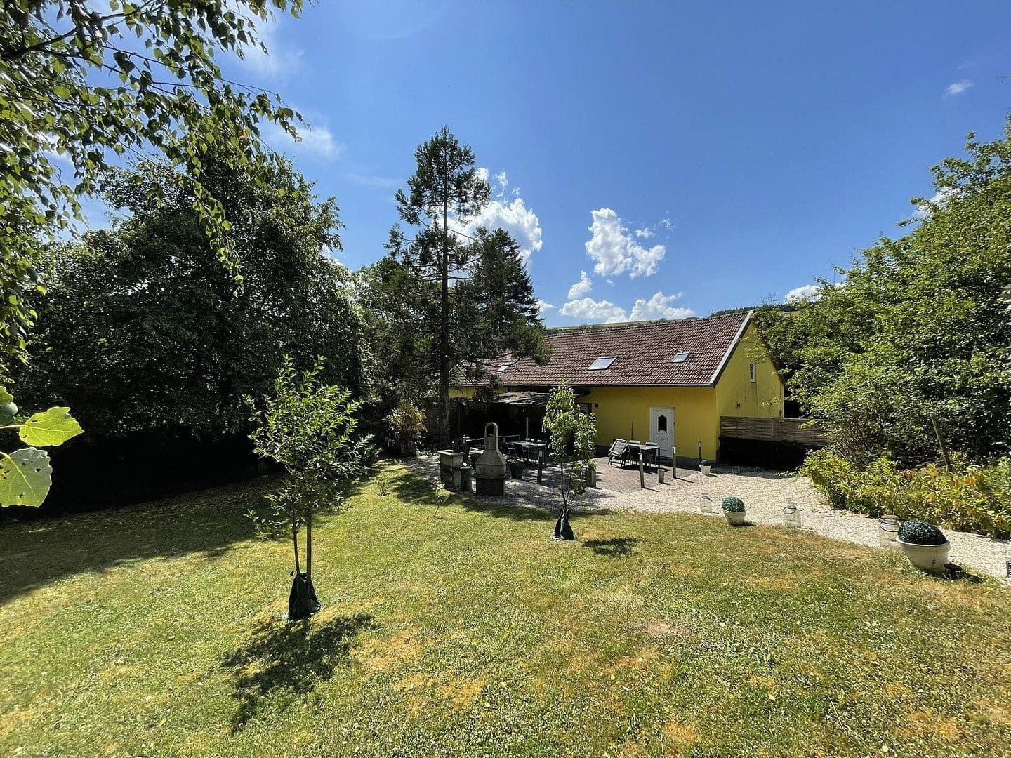 Prodej domu 201 m², pozemek 3.251 m², Kopp, Porýní-Falc Prodej domu 201 m², pozemek 3.251 m², Kopp, Porýní-Falc
