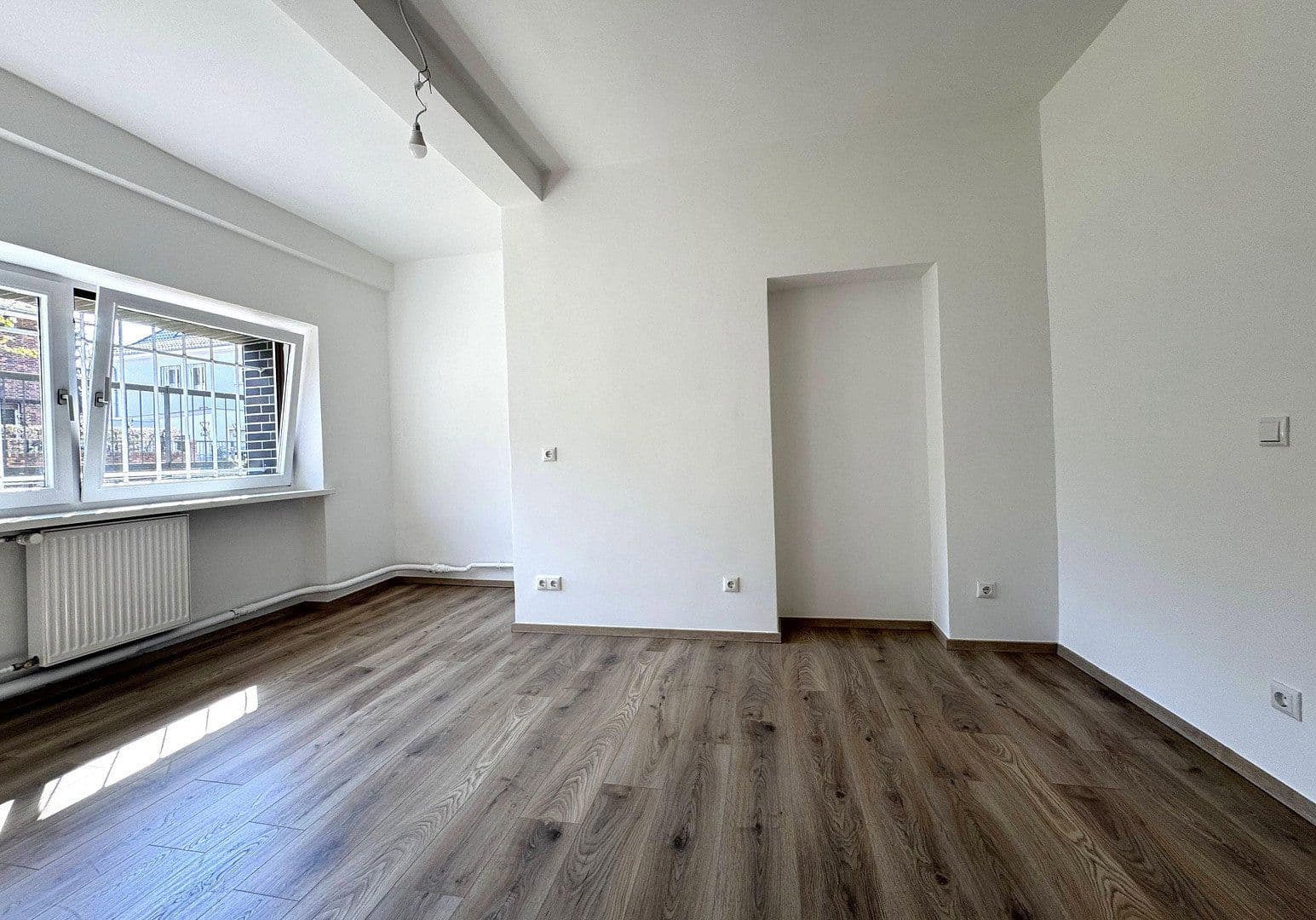 Pronájem bytu 2+1 90 m², Berlin, Berlín Pronájem bytu 2+1 90 m², Berlin, Berlín