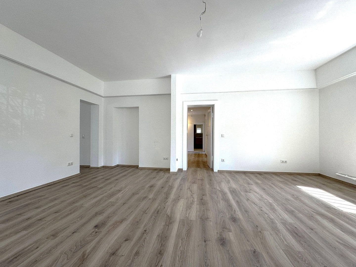 Pronájem bytu 2+1 90 m², Berlin, Berlín Pronájem bytu 2+1 90 m², Berlin, Berlín