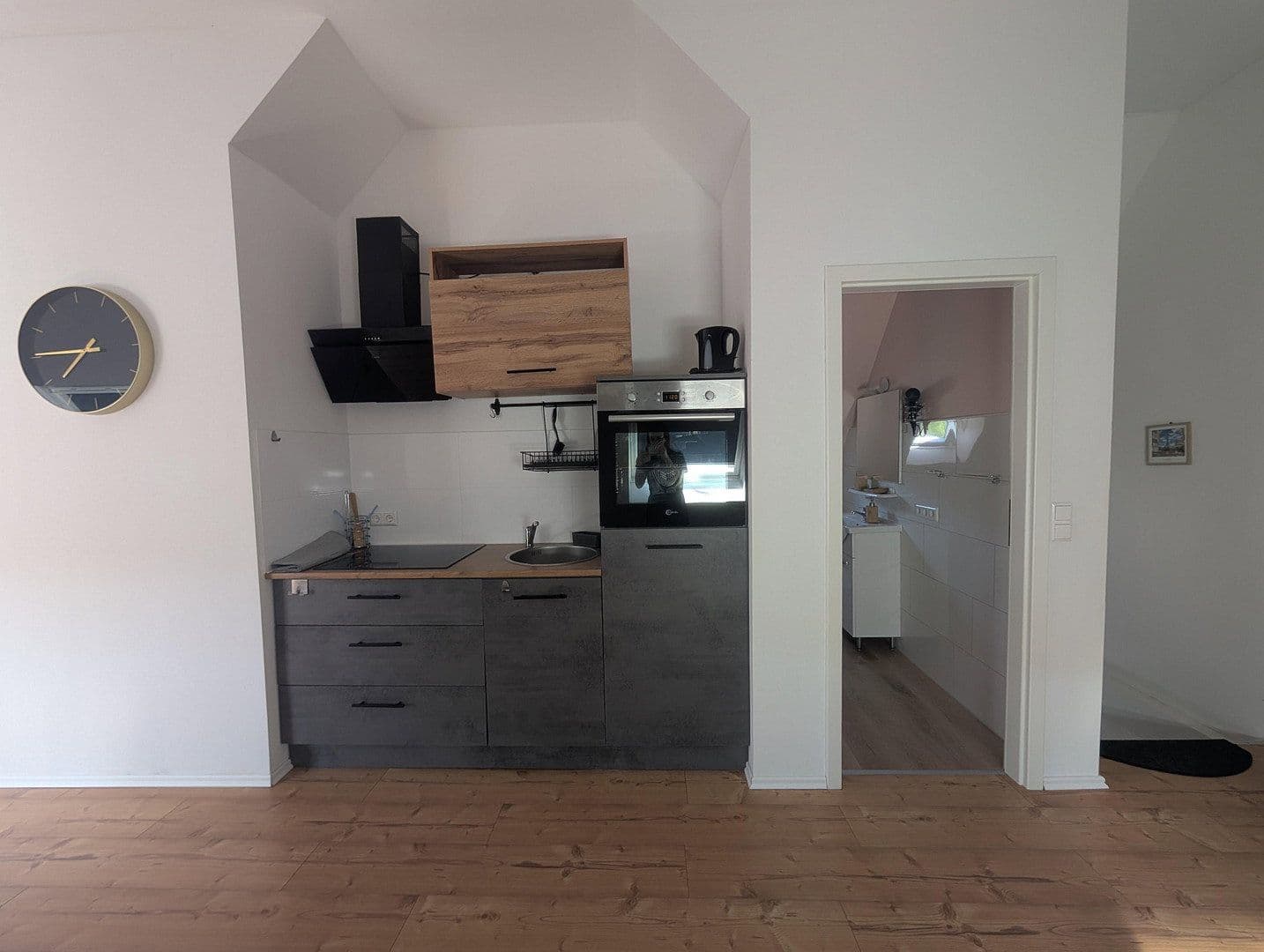 Pronájem bytu 2+1 40 m², Kaiserslautern, Porýní-Falc Pronájem bytu 2+1 40 m², Kaiserslautern, Porýní-Falc