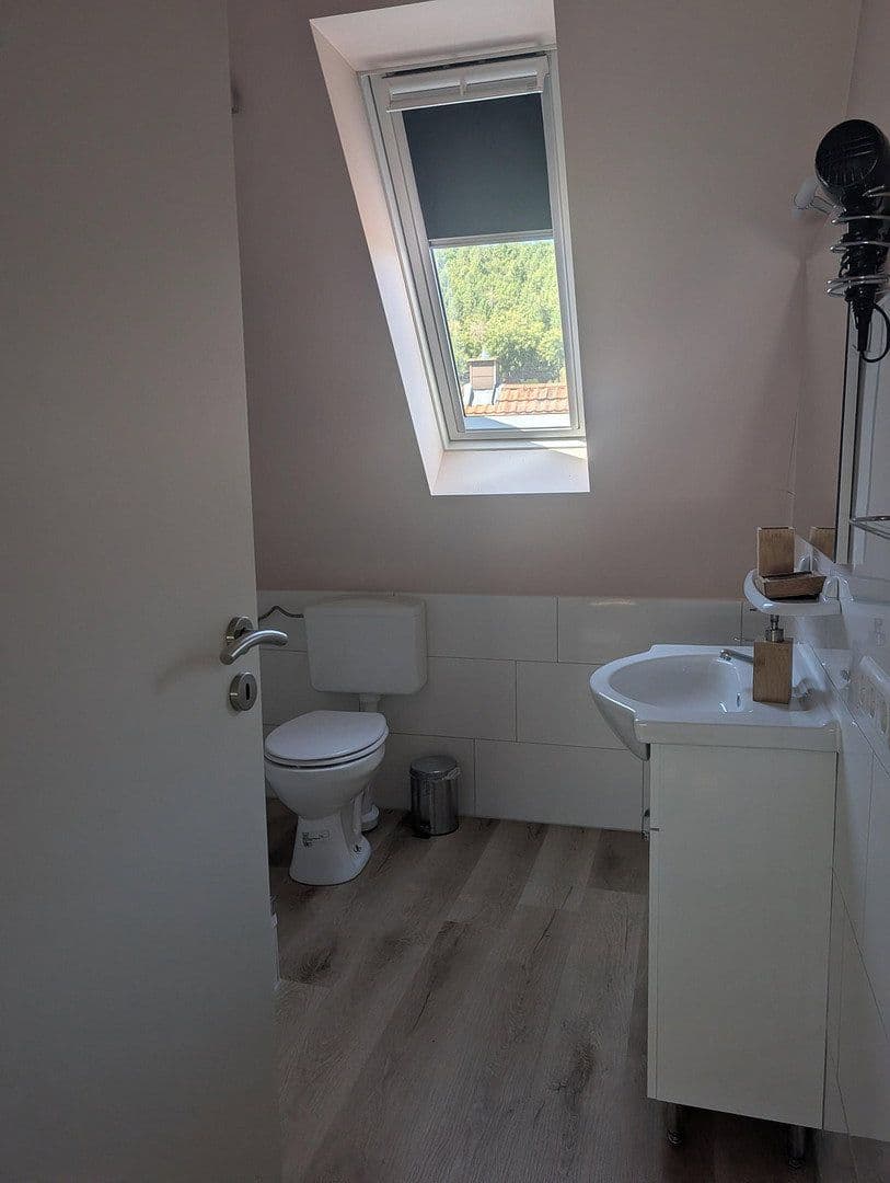 Pronájem bytu 2+1 40 m², Kaiserslautern, Porýní-Falc Pronájem bytu 2+1 40 m², Kaiserslautern, Porýní-Falc