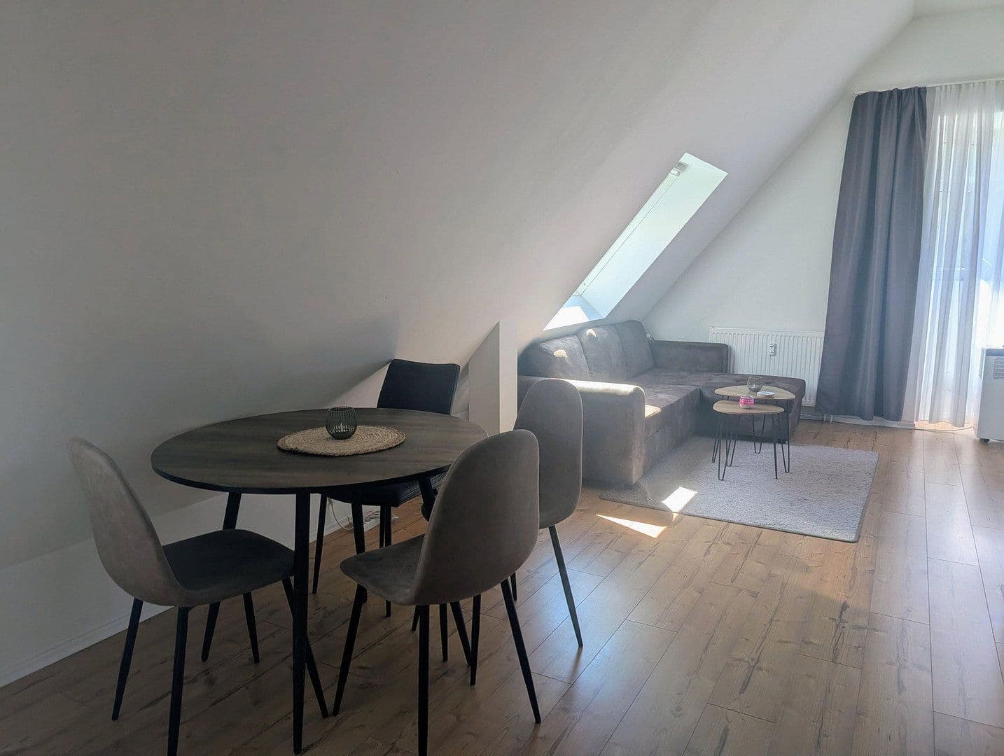 Pronájem bytu 2+1 40 m², Kaiserslautern, Porýní-Falc Pronájem bytu 2+1 40 m², Kaiserslautern, Porýní-Falc