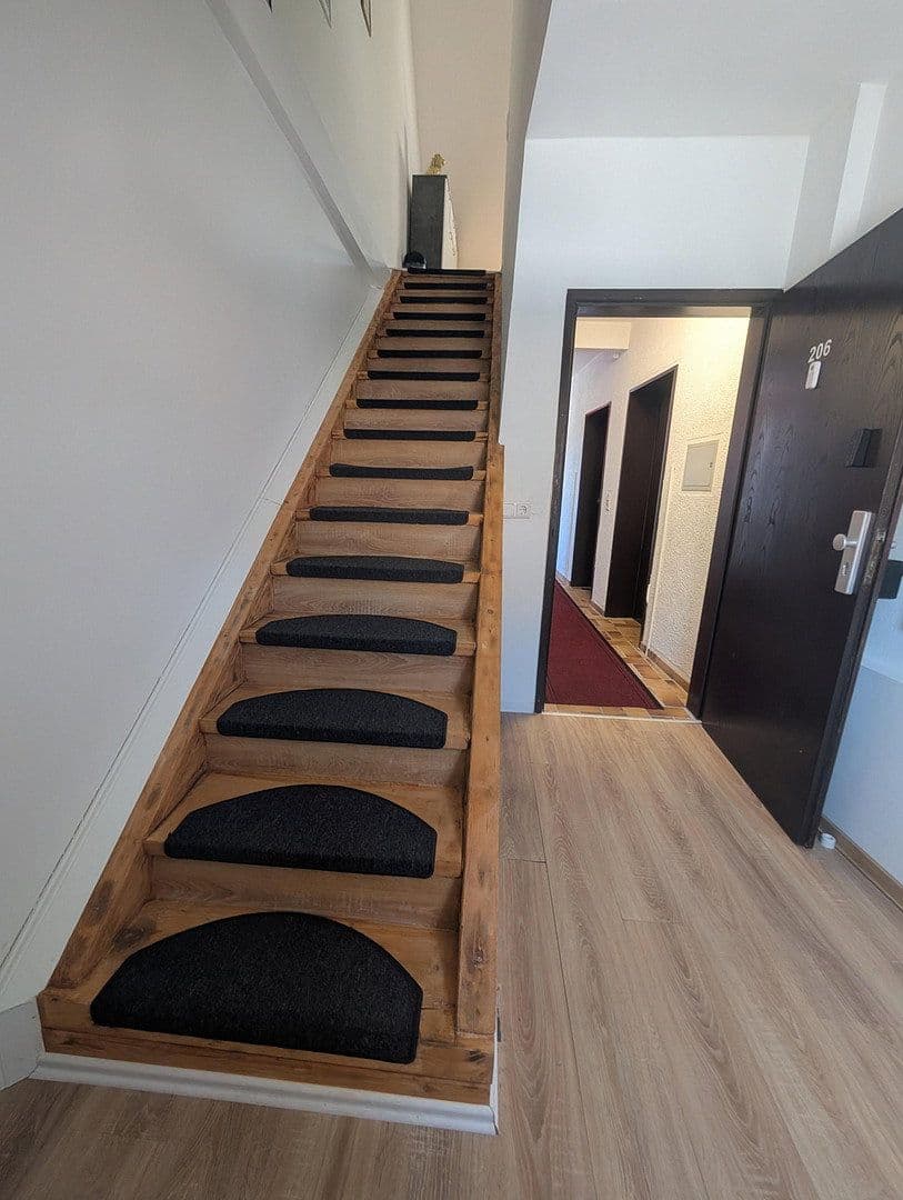 Pronájem bytu 2+1 40 m², Kaiserslautern, Porýní-Falc Pronájem bytu 2+1 40 m², Kaiserslautern, Porýní-Falc