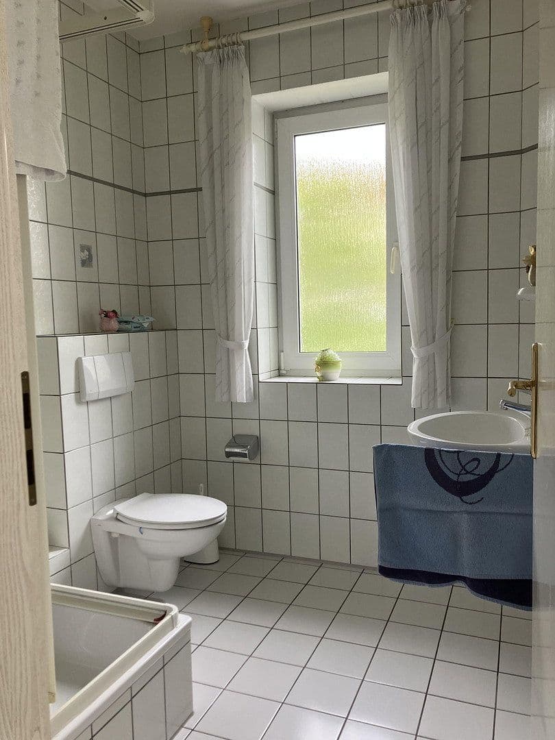 Prodej domu 202 m², pozemek 990 m², Paderborn, Severní Porýní-Vestfálsko Prodej domu 202 m², pozemek 990 m², Paderborn, Severní Porýní-Vestfálsko