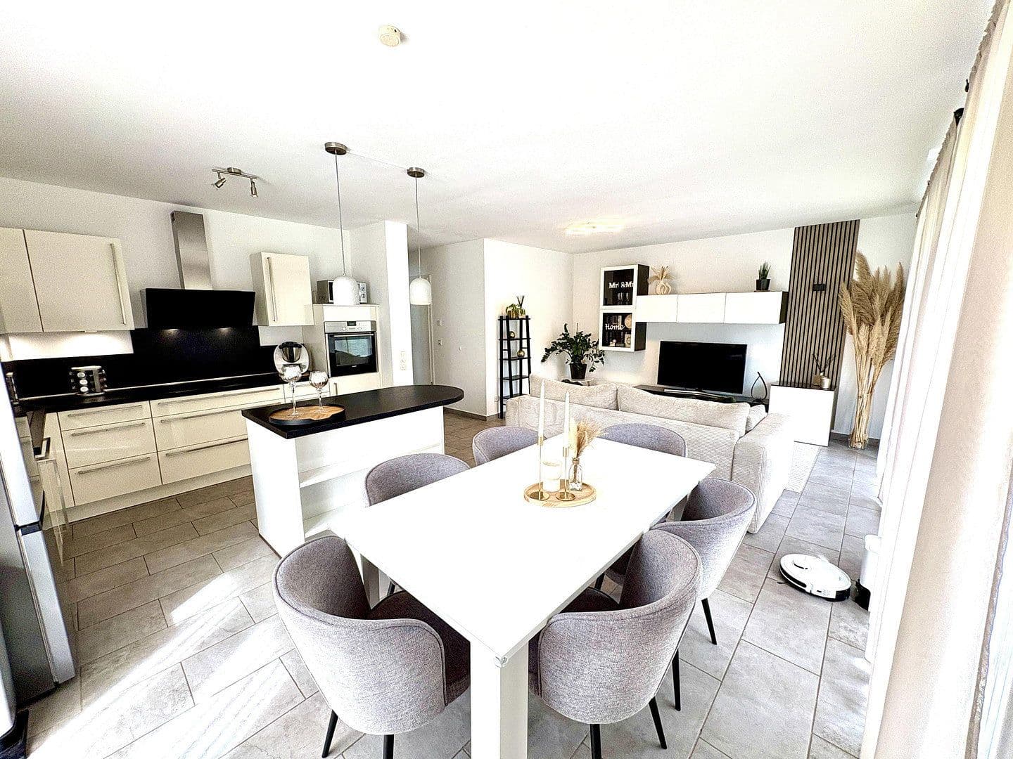 Prodej bytu 3+1 89 m², Konz, Porýní-Falc Prodej bytu 3+1 89 m², Konz, Porýní-Falc