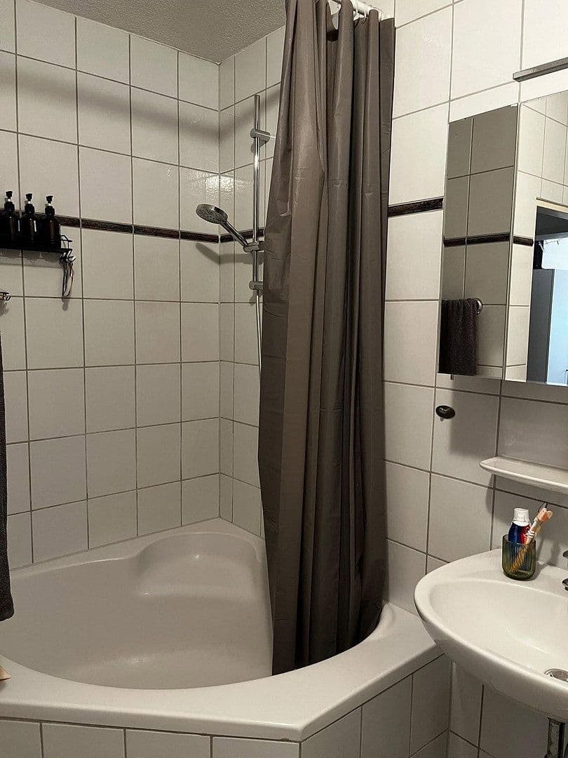 Pronájem bytu 1+1 64 m², Mollstr 27, Mannheim, Bádensko-Württembersko Pronájem bytu 1+1 64 m², Mollstr 27, Mannheim, Bádensko-Württembersko