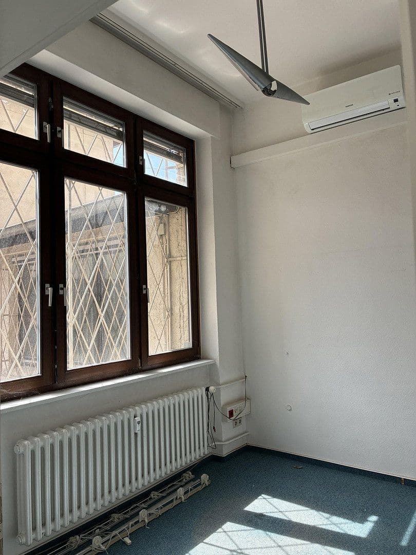 Pronájem nebytového prostoru 217 m², Salinenstrasse 35a, Bad Kreuznach, Porýní-Falc Pronájem nebytového prostoru 217 m², Salinenstrasse 35a, Bad Kreuznach, Porýní-Falc