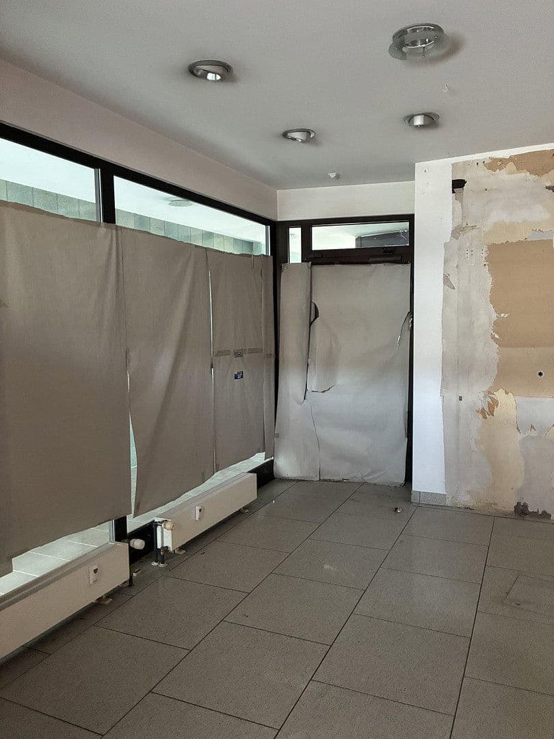 Pronájem nebytového prostoru 217 m², Salinenstrasse 35a, Bad Kreuznach, Porýní-Falc Pronájem nebytového prostoru 217 m², Salinenstrasse 35a, Bad Kreuznach, Porýní-Falc