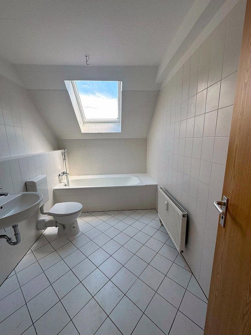Pronájem bytu 3+1 95 m², Brandenburgische Str., Zossen, Braniborsko Pronájem bytu 3+1 95 m², Brandenburgische Str., Zossen, Braniborsko