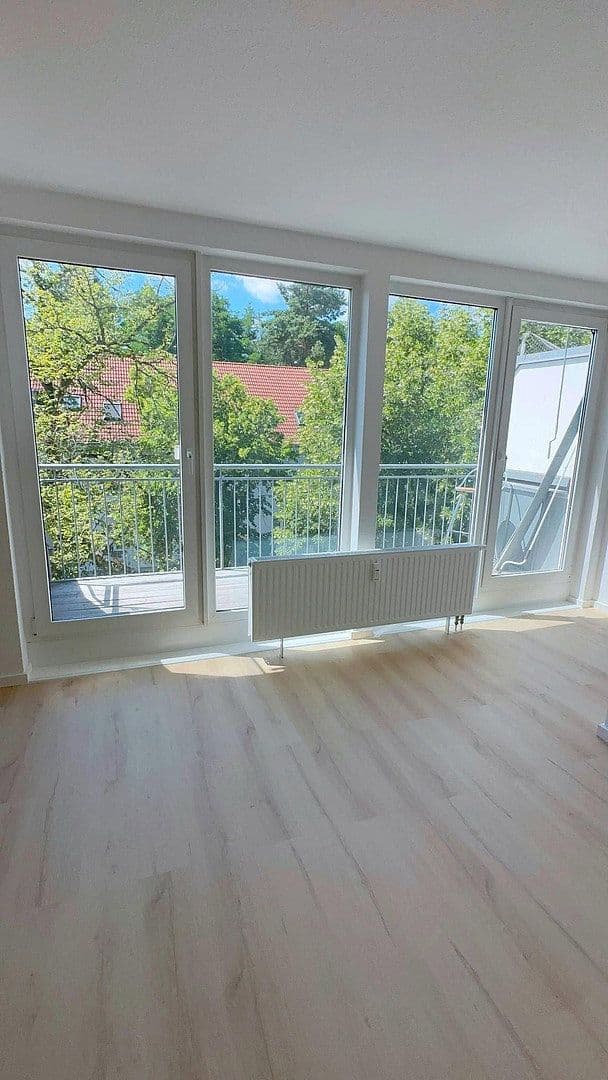 Pronájem bytu 3+1 95 m², Brandenburgische Str., Zossen, Braniborsko Pronájem bytu 3+1 95 m², Brandenburgische Str., Zossen, Braniborsko