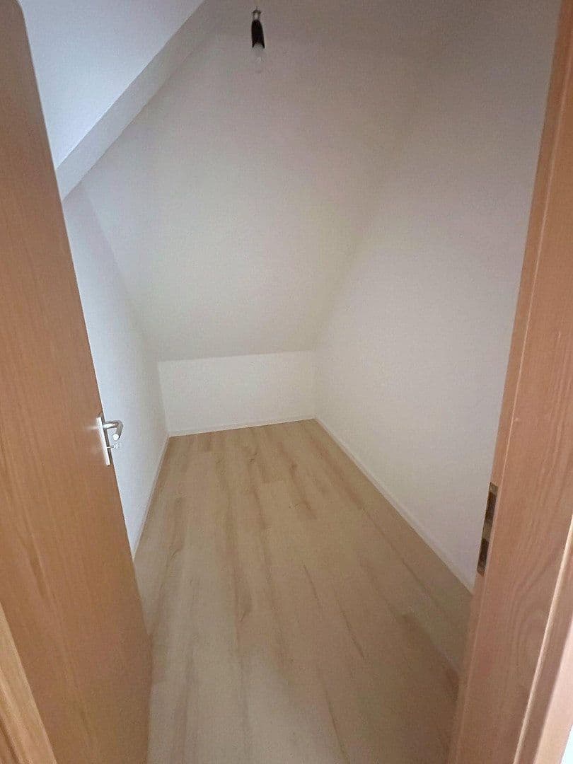 Pronájem bytu 3+1 95 m², Brandenburgische Str., Zossen, Braniborsko Pronájem bytu 3+1 95 m², Brandenburgische Str., Zossen, Braniborsko