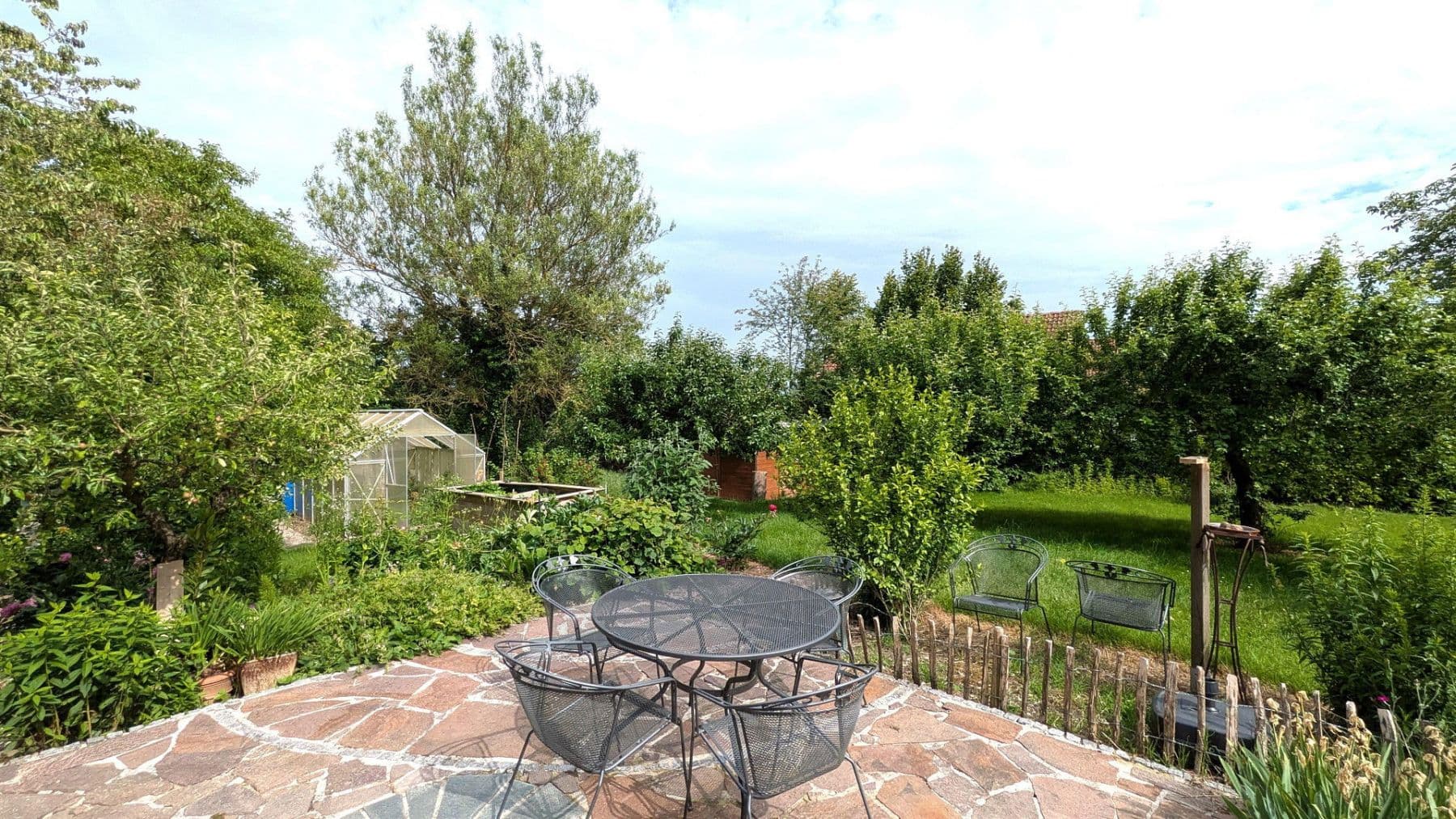 Prodej domu 154 m², pozemek 1.161 m², Wüstenrot, Bádensko-Württembersko Prodej domu 154 m², pozemek 1.161 m², Wüstenrot, Bádensko-Württembersko