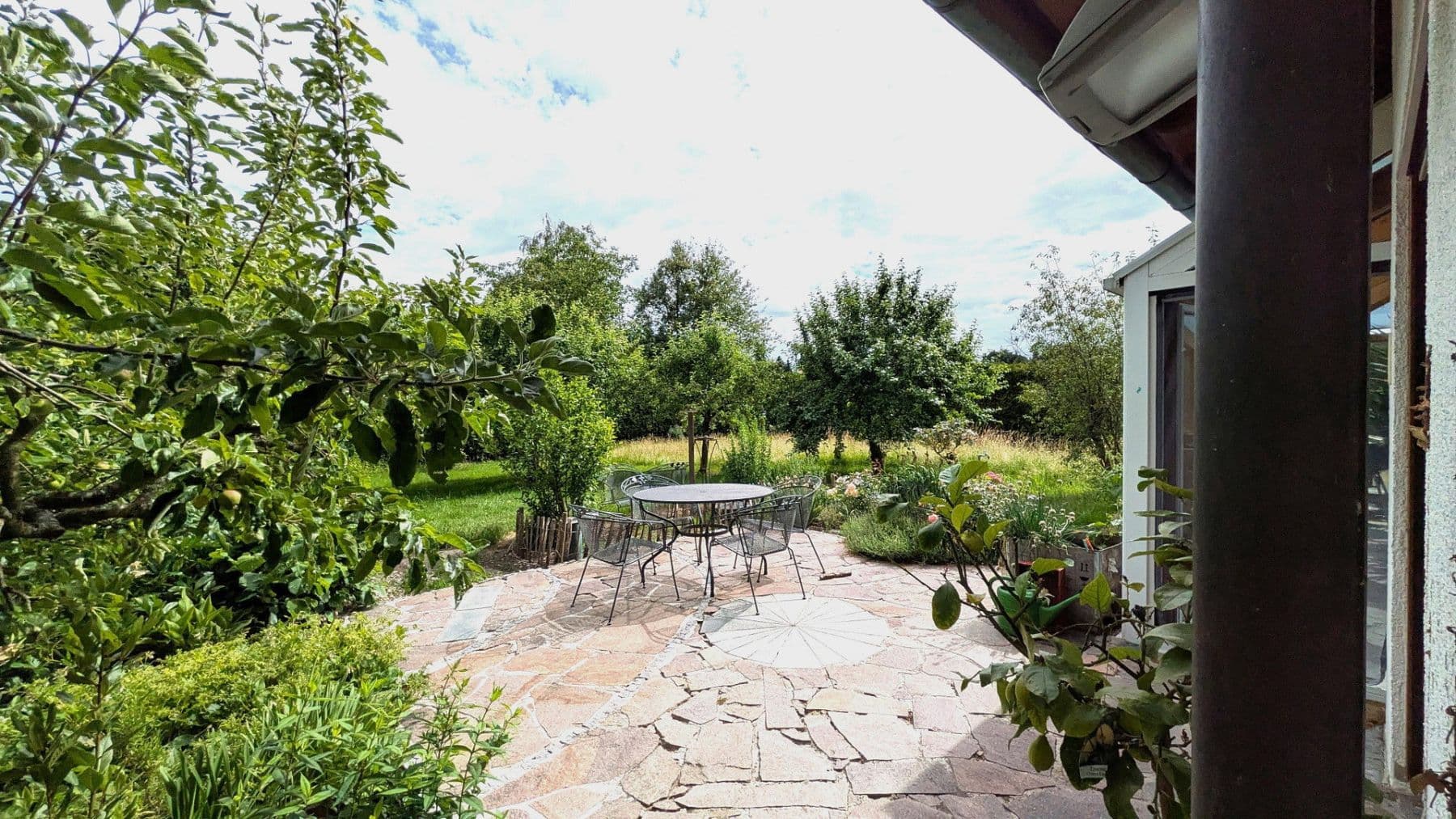 Prodej domu 154 m², pozemek 1.161 m², Wüstenrot, Bádensko-Württembersko Prodej domu 154 m², pozemek 1.161 m², Wüstenrot, Bádensko-Württembersko