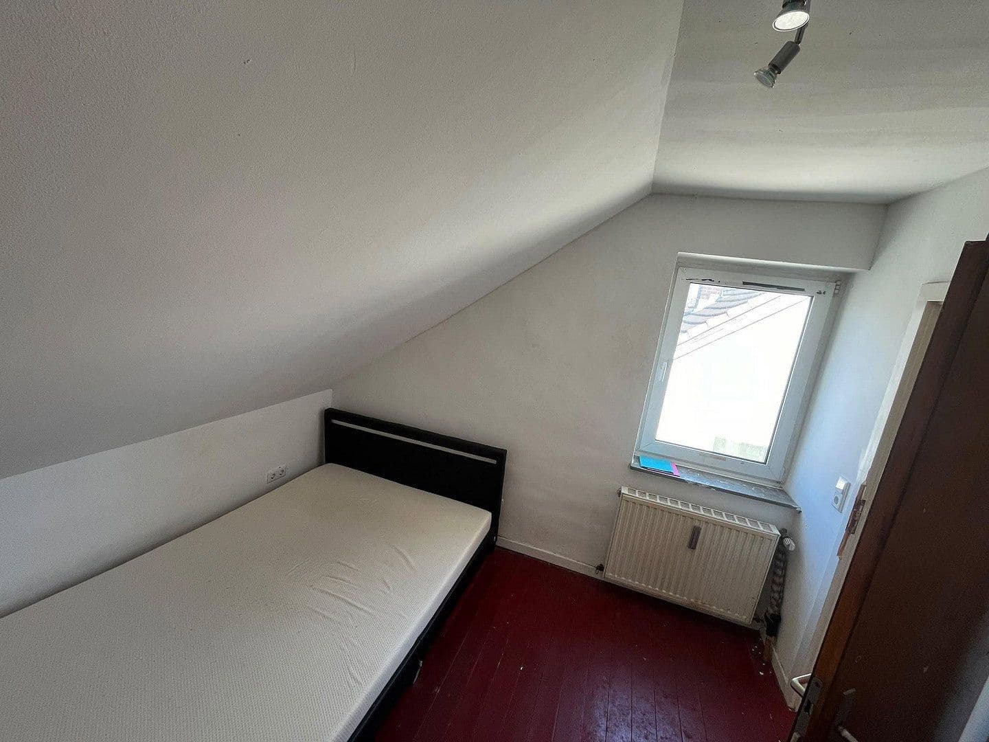 Pronájem bytu 5+1 100 m², Gerther Straße 8, Bochum, Severní Porýní-Vestfálsko Pronájem bytu 5+1 100 m², Gerther Straße 8, Bochum, Severní Porýní-Vestfálsko