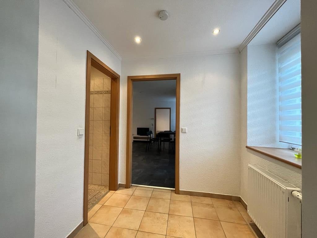 Pronájem bytu 2+1 65 m², Remscheiderstraße 88A, Wuppertal, Severní Porýní-Vestfálsko Pronájem bytu 2+1 65 m², Remscheiderstraße 88A, Wuppertal, Severní Porýní-Vestfálsko