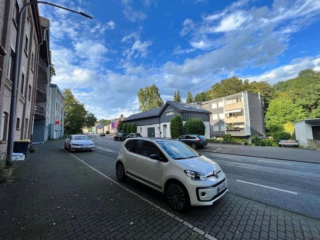 Pronájem bytu 2+1 65 m², Remscheiderstraße 88A, Wuppertal, Severní Porýní-Vestfálsko Pronájem bytu 2+1 65 m², Remscheiderstraße 88A, Wuppertal, Severní Porýní-Vestfálsko