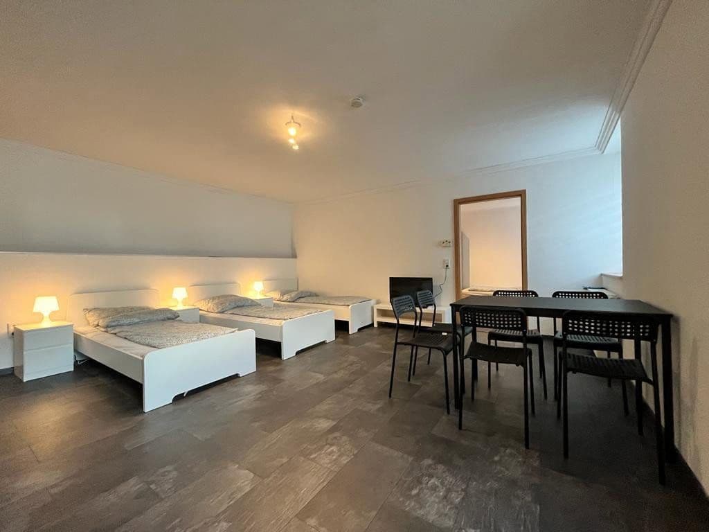 Pronájem bytu 2+1 65 m², Remscheiderstraße 88A, Wuppertal, Severní Porýní-Vestfálsko Pronájem bytu 2+1 65 m², Remscheiderstraße 88A, Wuppertal, Severní Porýní-Vestfálsko