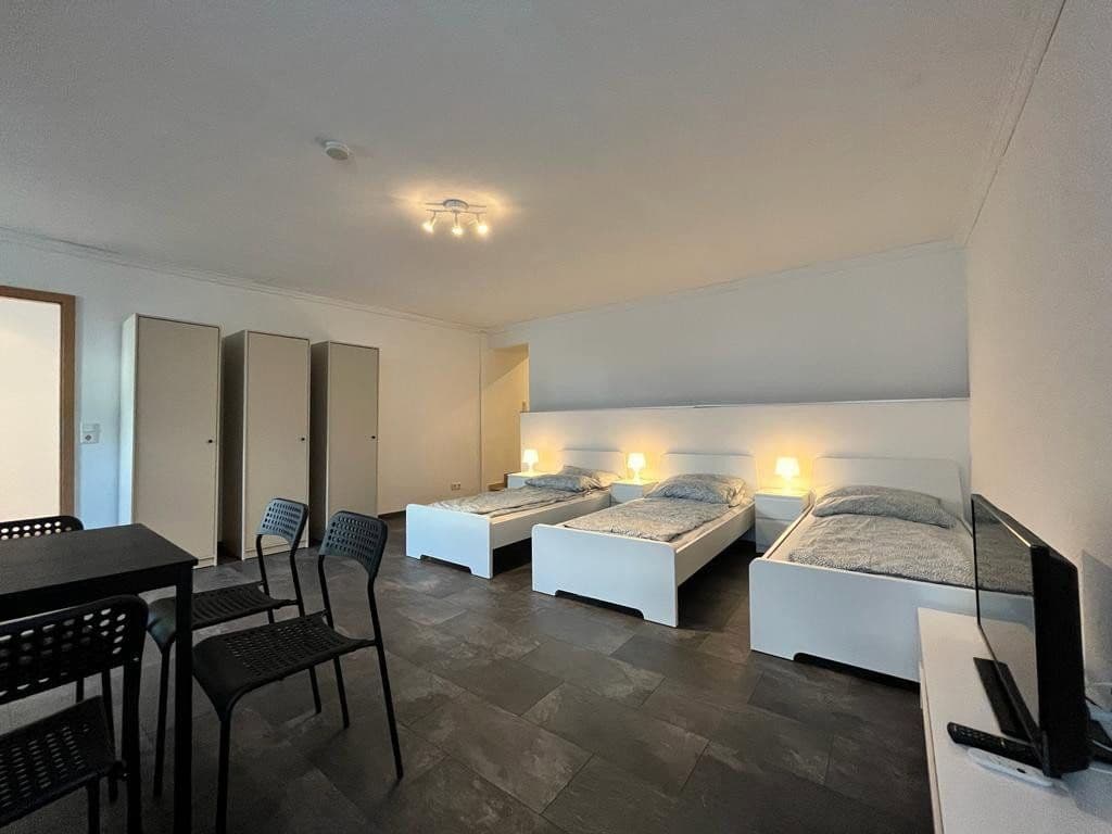 Pronájem bytu 2+1 65 m², Remscheiderstraße 88A, Wuppertal, Severní Porýní-Vestfálsko Pronájem bytu 2+1 65 m², Remscheiderstraße 88A, Wuppertal, Severní Porýní-Vestfálsko