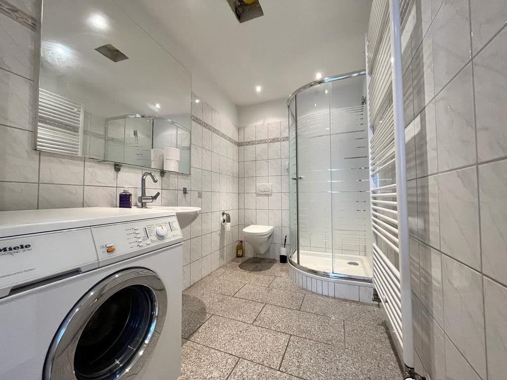 Pronájem bytu 2+1 65 m², Remscheiderstraße 88A, Wuppertal, Severní Porýní-Vestfálsko Pronájem bytu 2+1 65 m², Remscheiderstraße 88A, Wuppertal, Severní Porýní-Vestfálsko