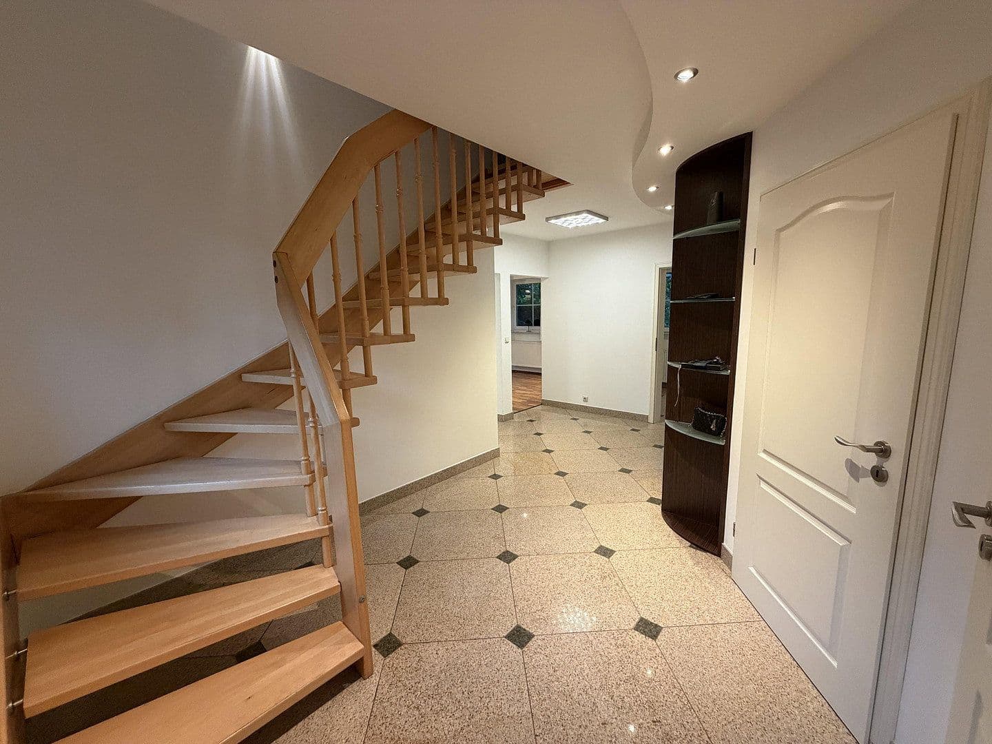 Pronájem domu 166 m², pozemek 700 m², Paul-Löbe-Weg, Elmshorn, Šlesvicko-Holštýnsko Pronájem domu 166 m², pozemek 700 m², Paul-Löbe-Weg, Elmshorn, Šlesvicko-Holštýnsko