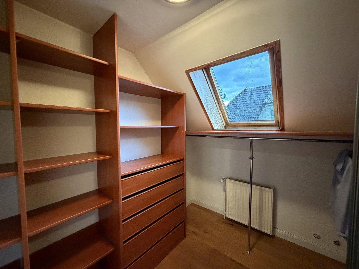 Pronájem domu 166 m², pozemek 700 m², Paul-Löbe-Weg, Elmshorn, Šlesvicko-Holštýnsko Pronájem domu 166 m², pozemek 700 m², Paul-Löbe-Weg, Elmshorn, Šlesvicko-Holštýnsko