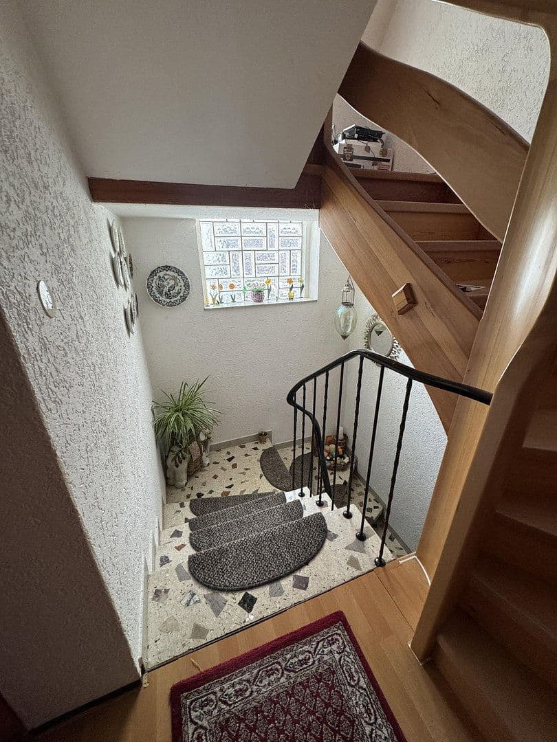 Prodej domu 320 m², pozemek 320 m², Nentershausen, Hessen Prodej domu 320 m², pozemek 320 m², Nentershausen, Hessen