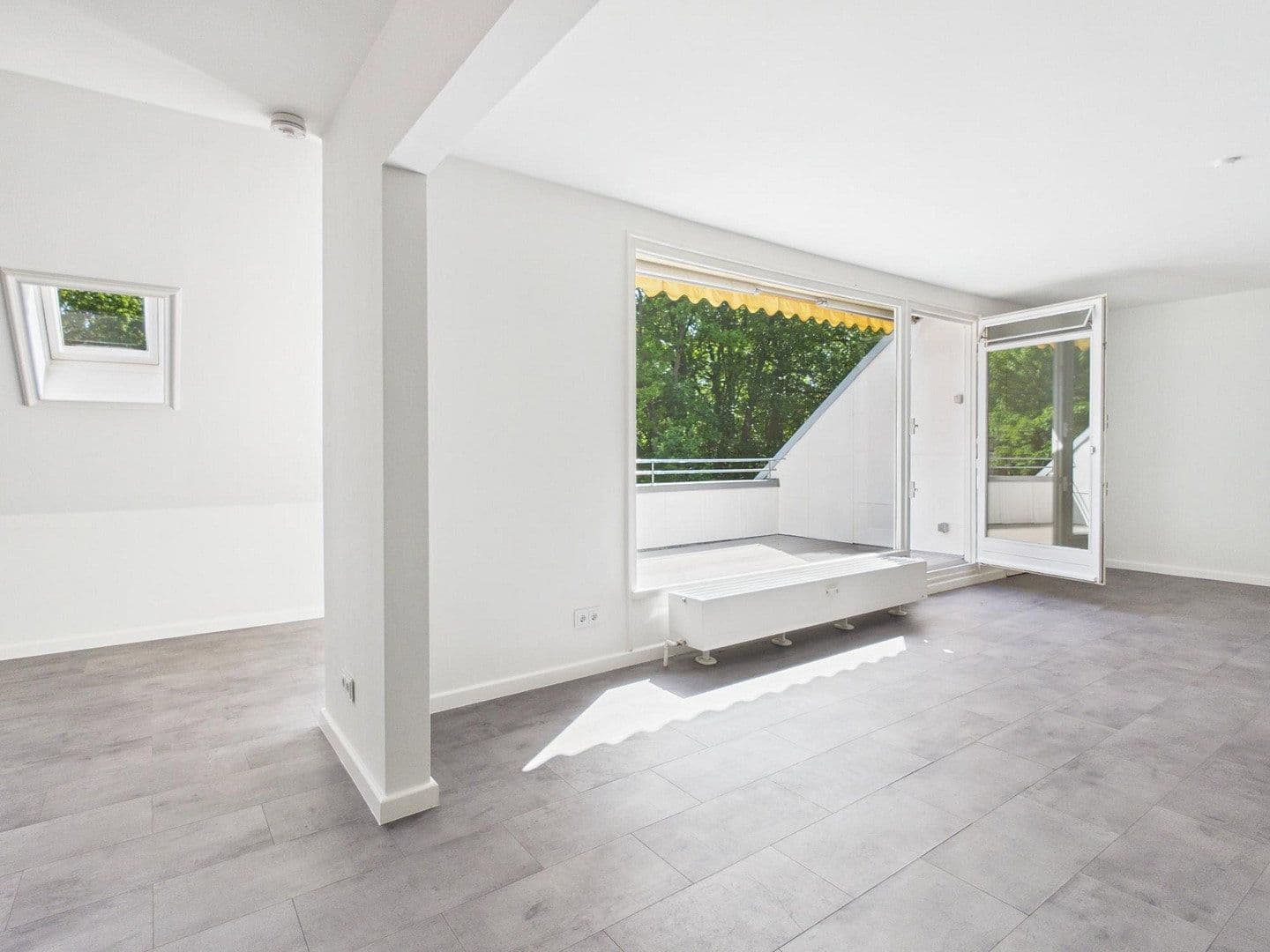Prodej bytu 3+1 106 m², Hamburg, Hamburg Prodej bytu 3+1 106 m², Hamburg, Hamburg